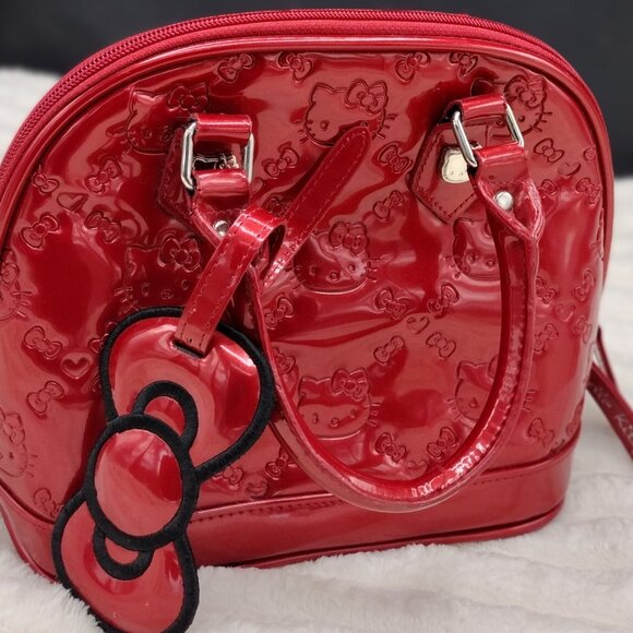 Hello Kitty Loungefly Red Patent Embossed Bowler Handbag Bow Charm Medium - Picture 4 of 10